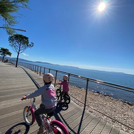 Haut De Villa Entre Mer Et Campagne Hyères Екстериор снимка