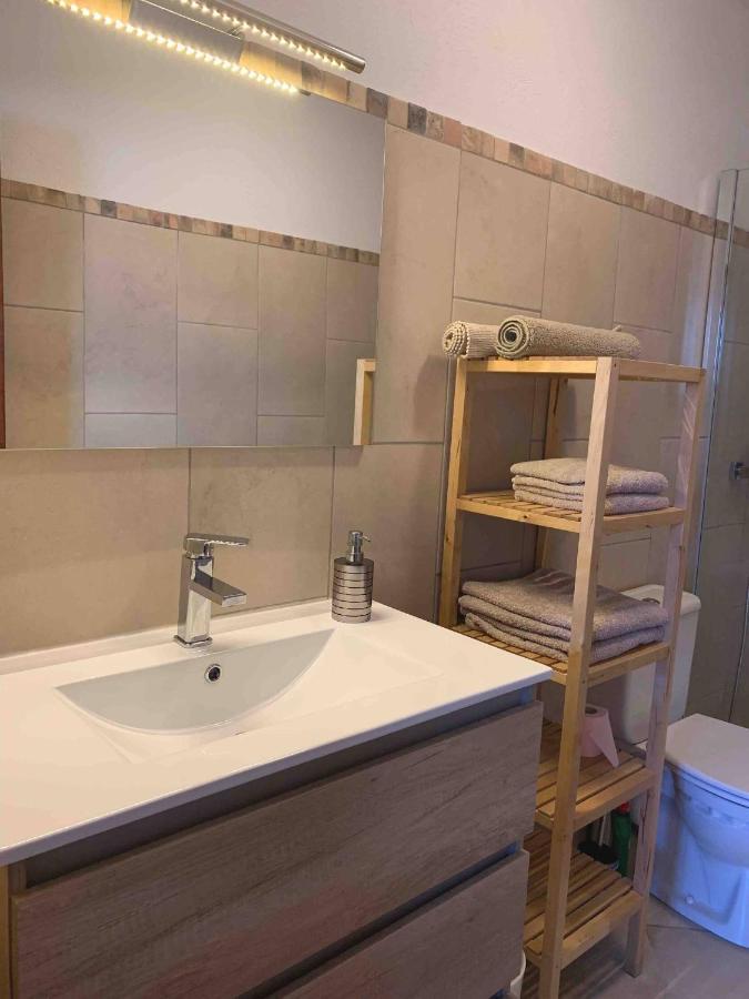 Haut De Villa Entre Mer Et Campagne Hyères Екстериор снимка