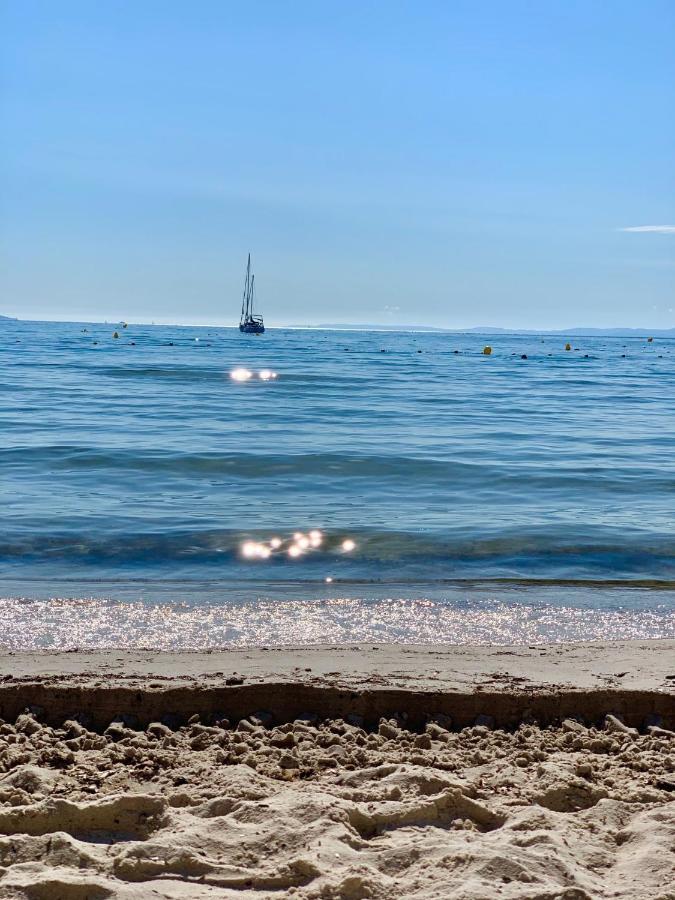 Haut De Villa Entre Mer Et Campagne Hyères Екстериор снимка