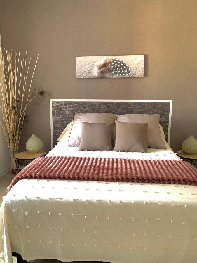 Haut De Villa Entre Mer Et Campagne Hyères Екстериор снимка