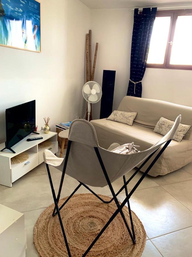 Haut De Villa Entre Mer Et Campagne Hyères Екстериор снимка